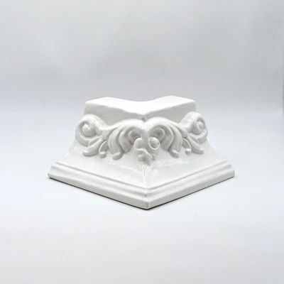 Угол плинтуса Античный